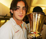 Aquilani con la Coppa Italia 2007