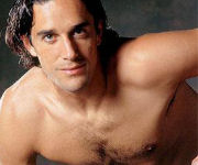 Luca Toni a torso nudo